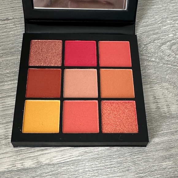 HUDA BEAUTY Other - NWOT HUDA BEAUTY Bold Eyeshadow Palette - Red, Pink, Orange, Yellow